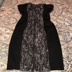 Bebe front and back zipper tube dress